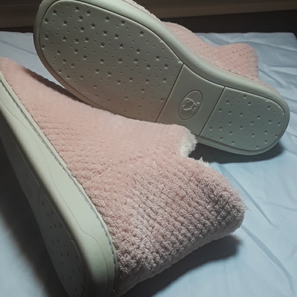 Pink Fuzzy Slippers - Picture 2 of 2